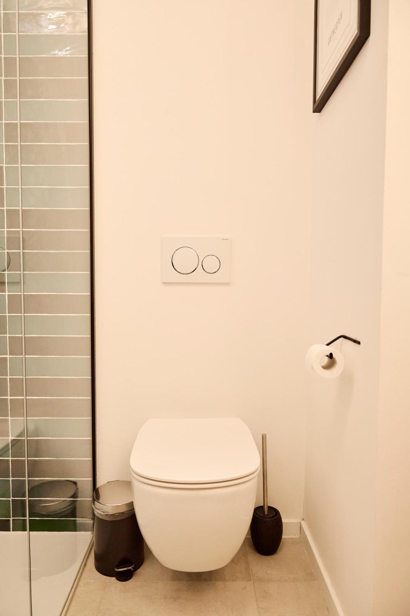 The Banker Antwerpen - Free Parking Apartment Bagian luar foto