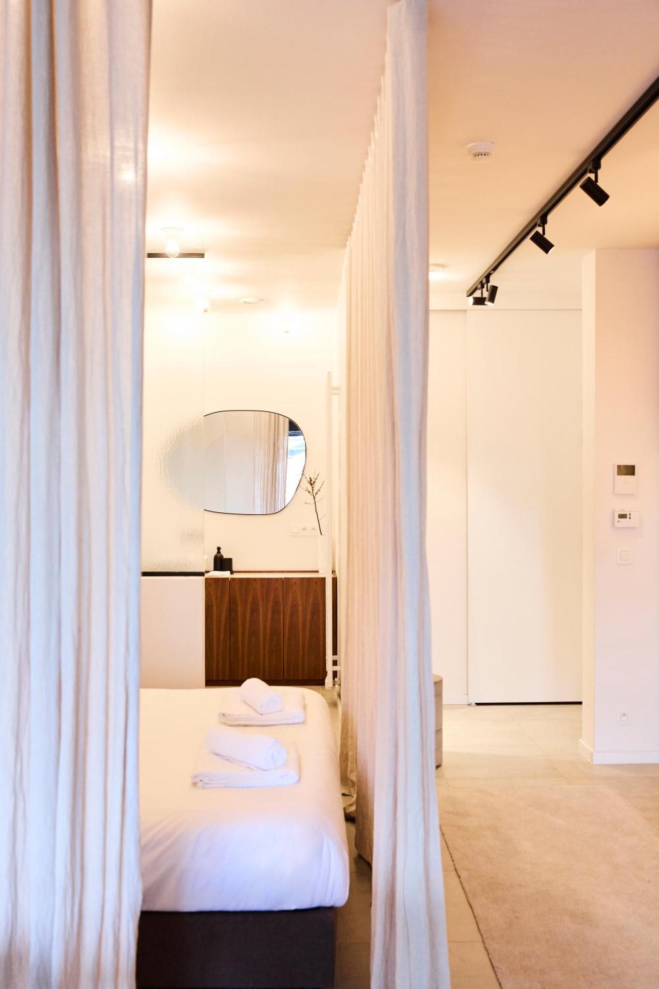 The Banker Antwerpen - Free Parking Apartment Bagian luar foto